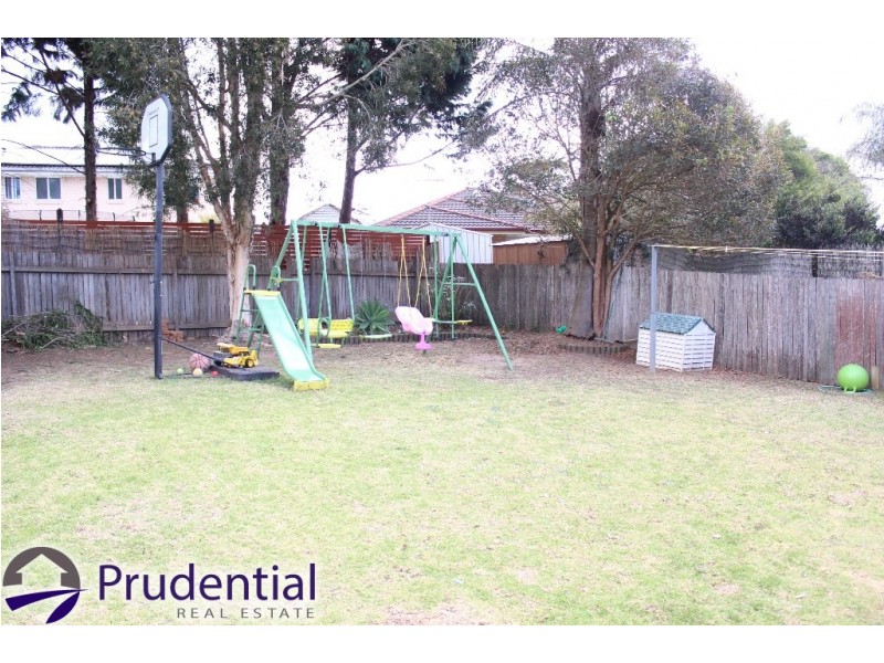 44 Ironside Drive, St Helens Park NSW 2560