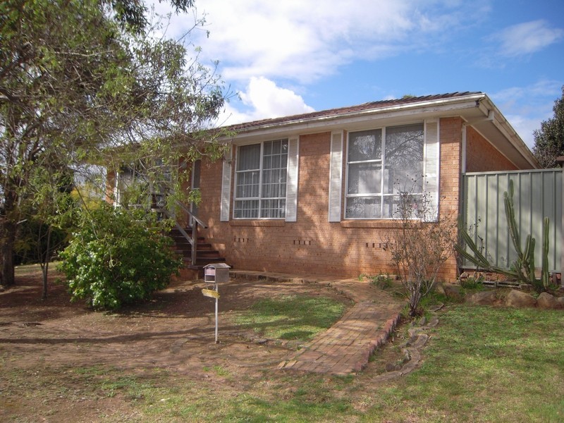 23 Fenton Cres, Minto NSW 2566