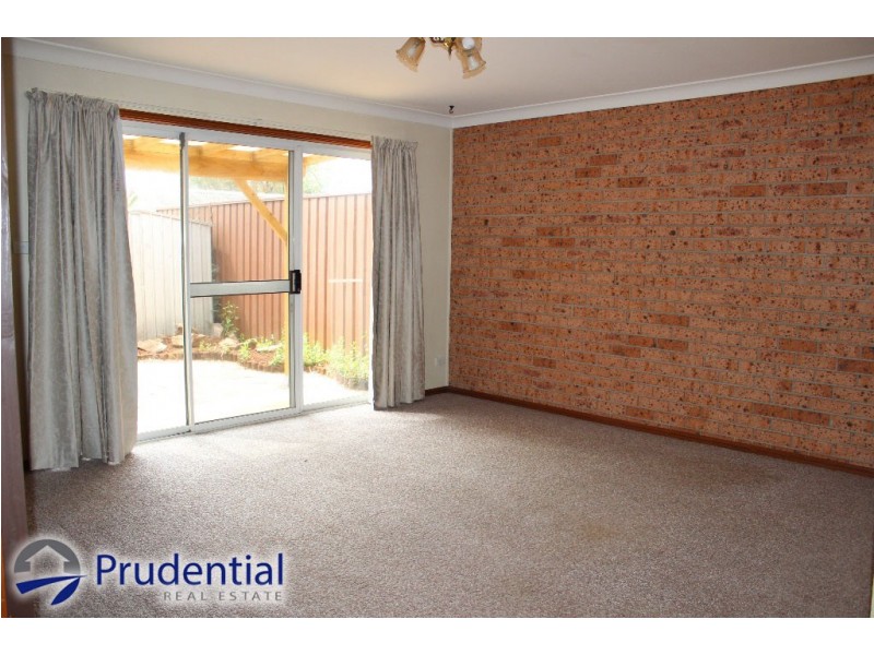 2/14 Harold Street, Macquarie Fields NSW 2564