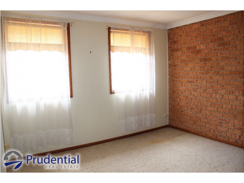 2/14 Harold Street, Macquarie Fields NSW 2564