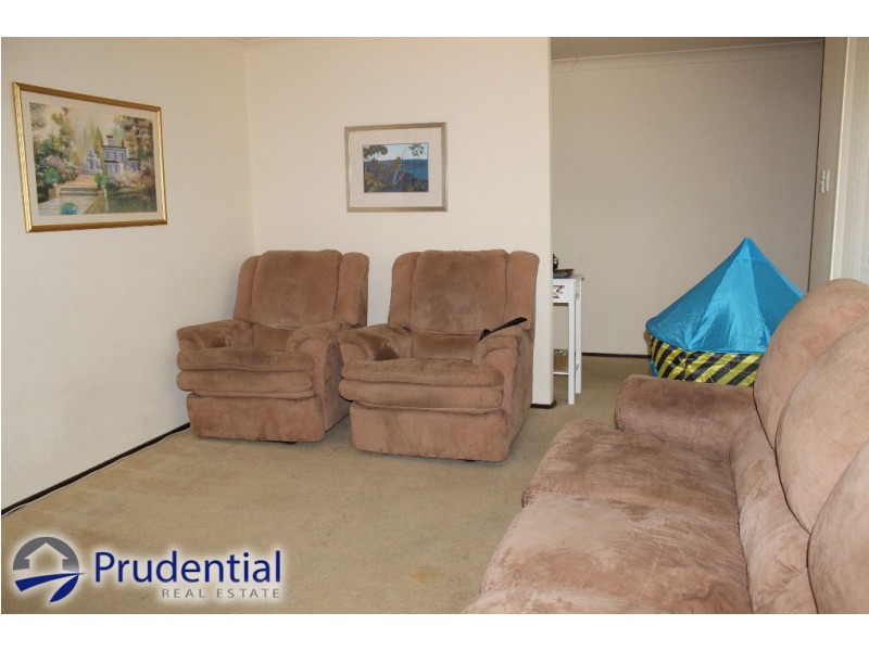 23 Queenscliff Drive, Woodbine NSW 2560