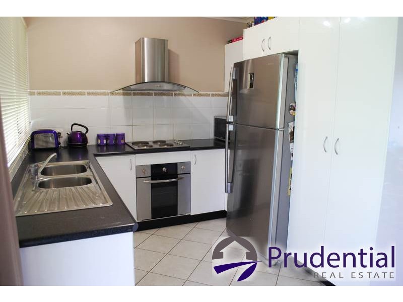 12 Evergreen Avenue, Bradbury NSW 2560