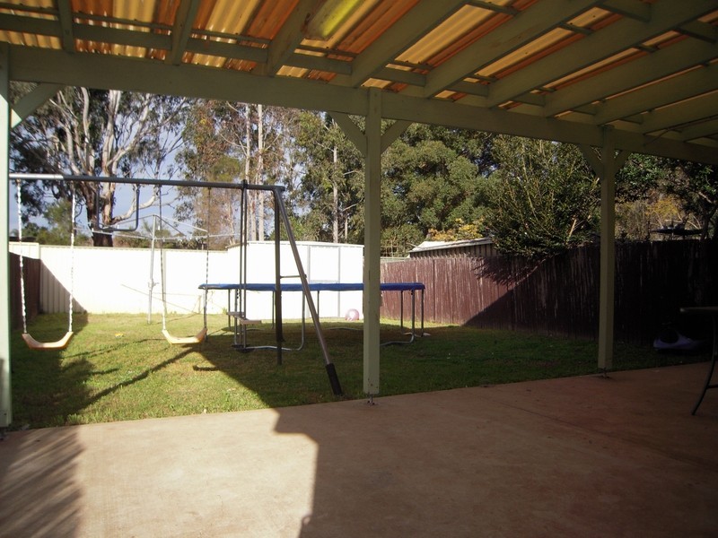 52A Oswald Cres, Rosemeadow NSW 2560
