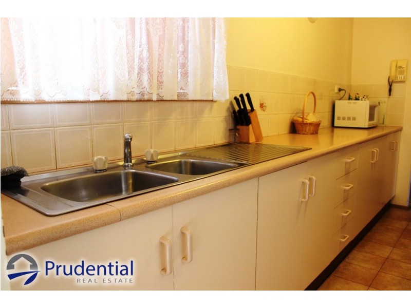 2/34 Westmoreland Road, Minto NSW 2566