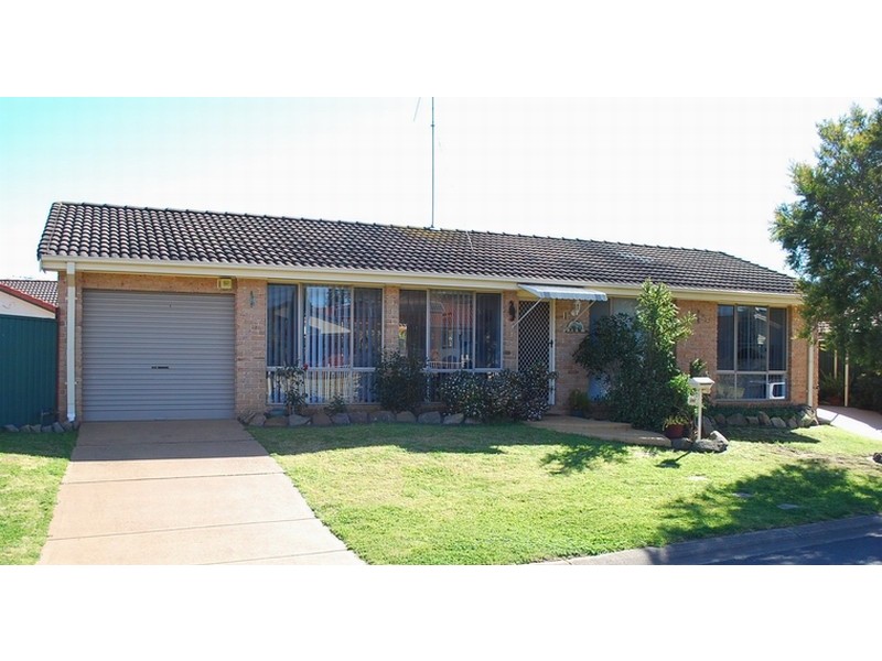 1/1 Bernardo Street, Rosemeadow NSW 2560