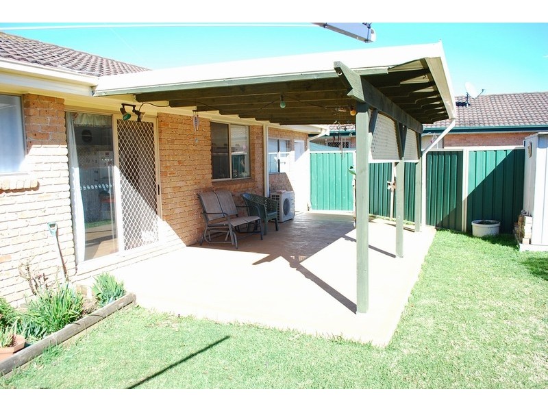 1/1 Bernardo Street, Rosemeadow NSW 2560