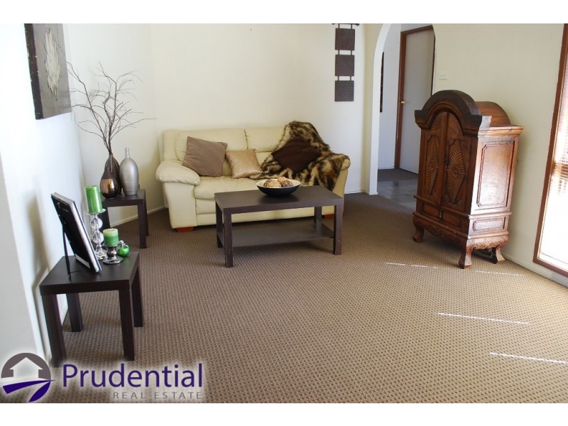 68 Fluorite Place, Eagle Vale NSW 2558