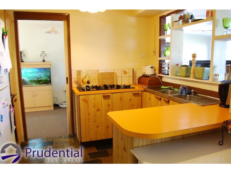 68 Fluorite Place, Eagle Vale NSW 2558