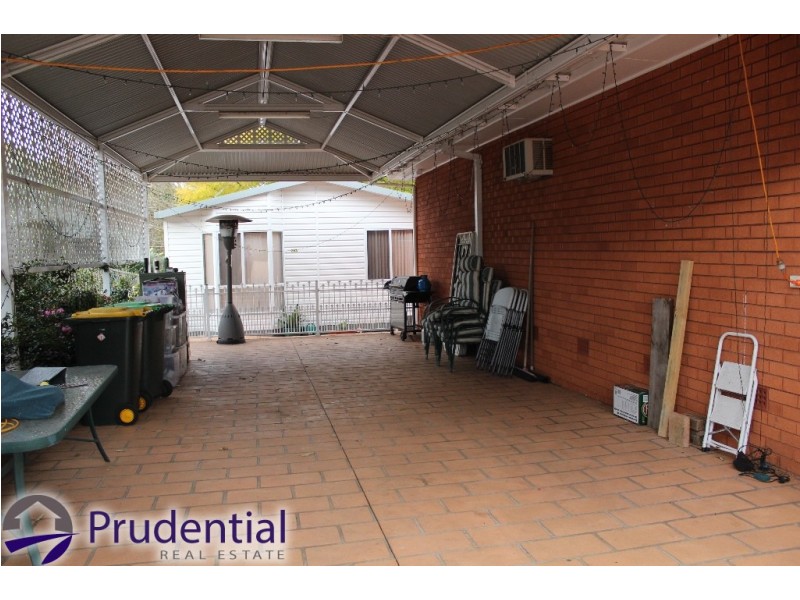 24 Megalong Cres, Campbelltown NSW 2560