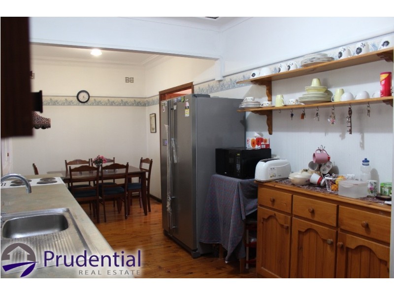 7 Cuthel Place, Campbelltown NSW 2560