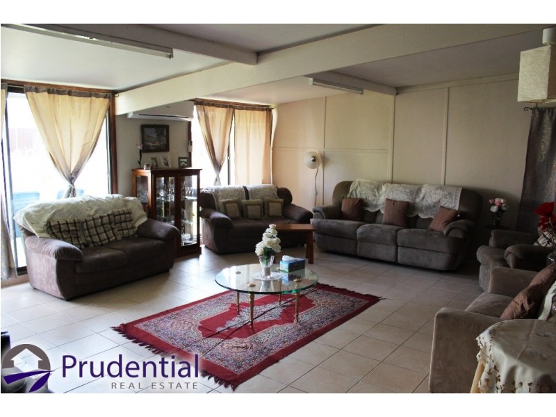 7 Cuthel Place, Campbelltown NSW 2560