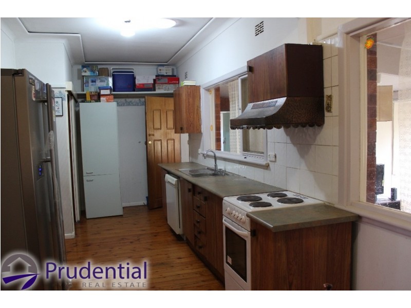 7 Cuthel Place, Campbelltown NSW 2560