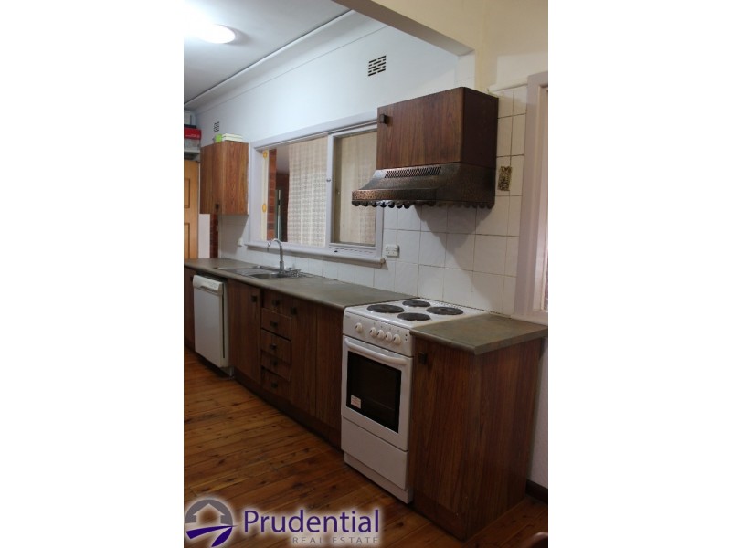 7 Cuthel Place, Campbelltown NSW 2560