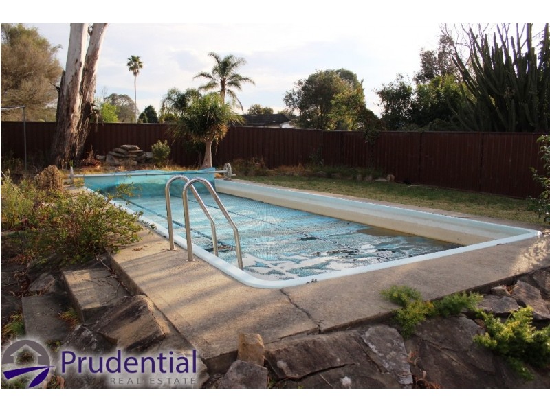 7 Cuthel Place, Campbelltown NSW 2560