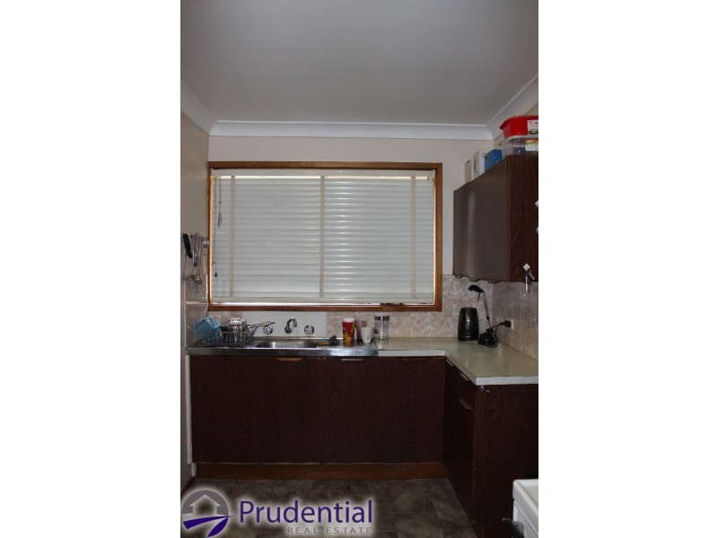 3/4 Birdsville Cres, Leumeah NSW 2560