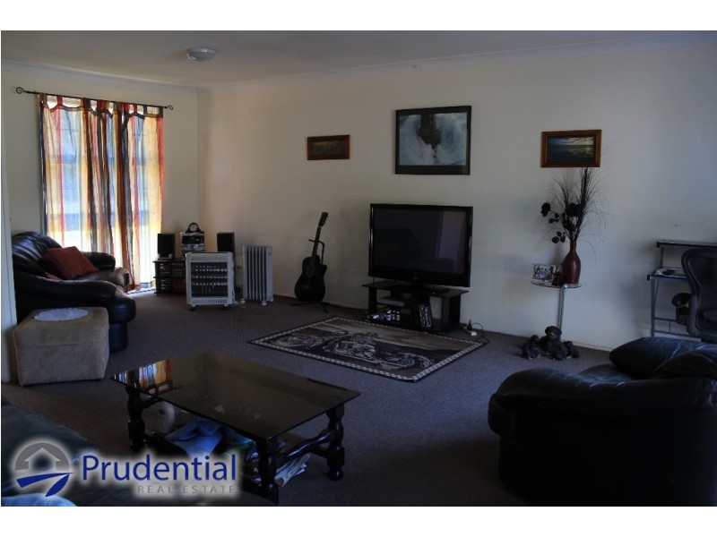 395 Denham Court Road, Leppington NSW 2179