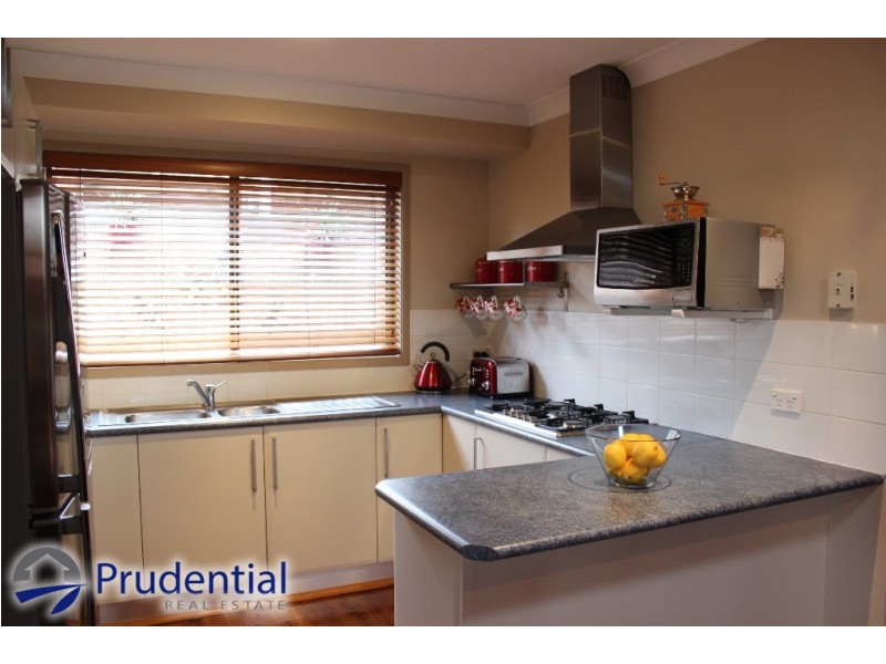45 Gadshill Place, Rosemeadow NSW 2560