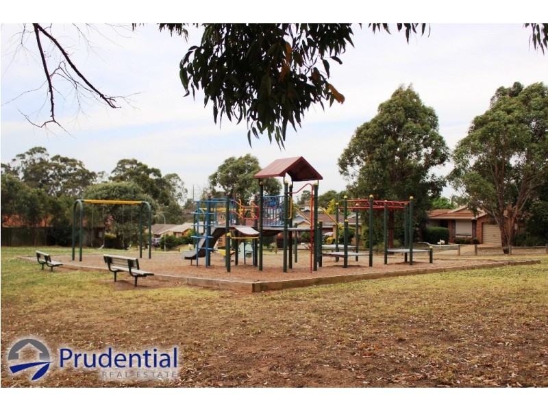 45 Gadshill Place, Rosemeadow NSW 2560