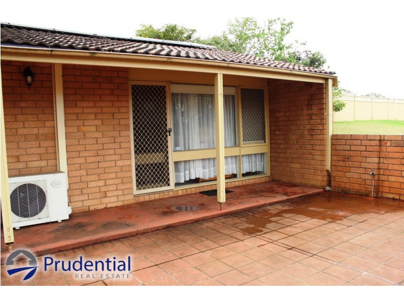 3/42 Woodhouse Drive, Ambarvale NSW 2560