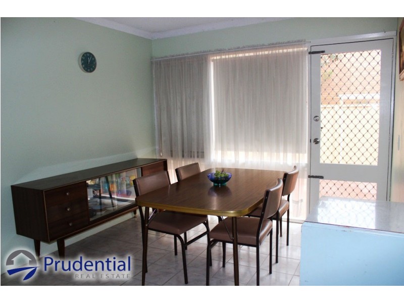 3/42 Woodhouse Drive, Ambarvale NSW 2560