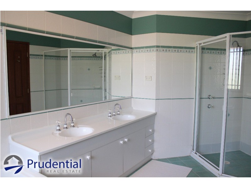 43 Lakeland Cct, Harrington Park NSW 2567