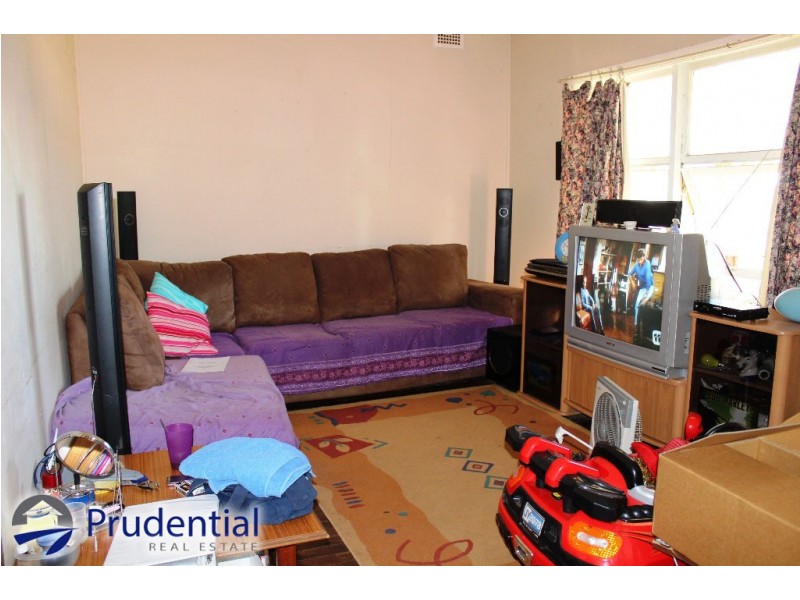 2 Cobham Street, Ingleburn NSW 2565