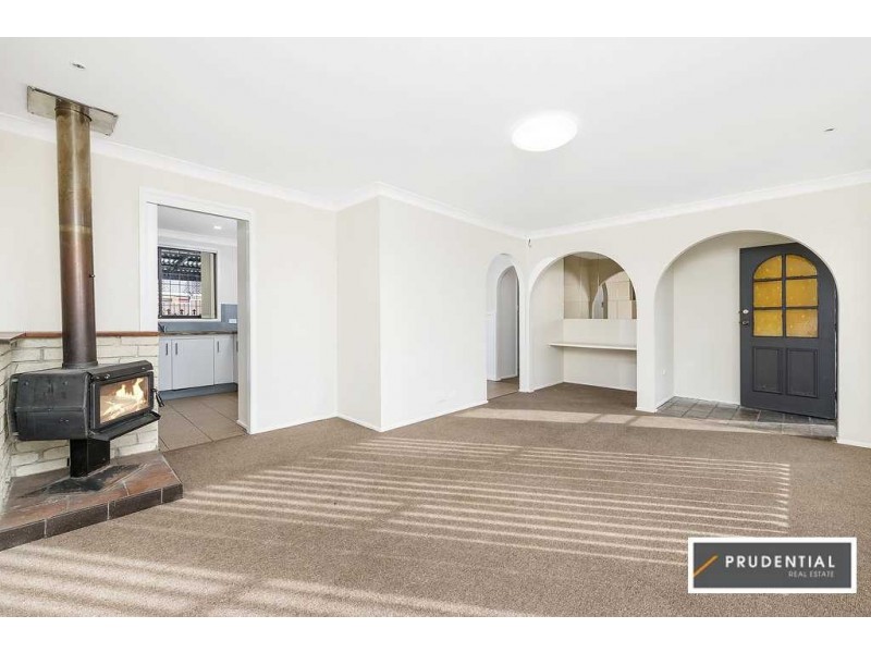 65 Emerald Drive, Eagle Vale NSW 2558