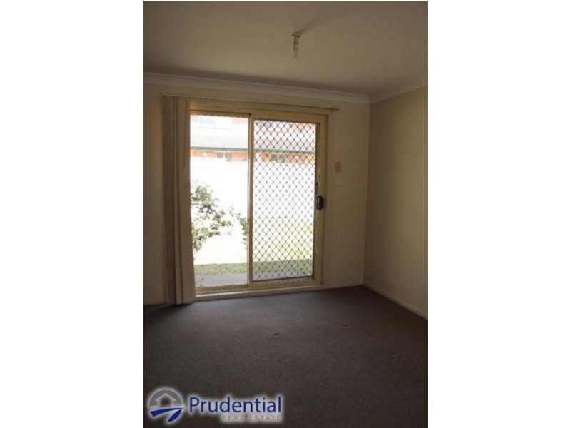 6/5 Wickfield Circuit, Ambarvale NSW 2560
