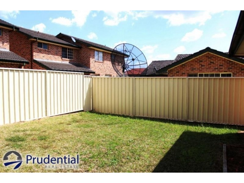 6/5 Wickfield Circuit, Ambarvale NSW 2560
