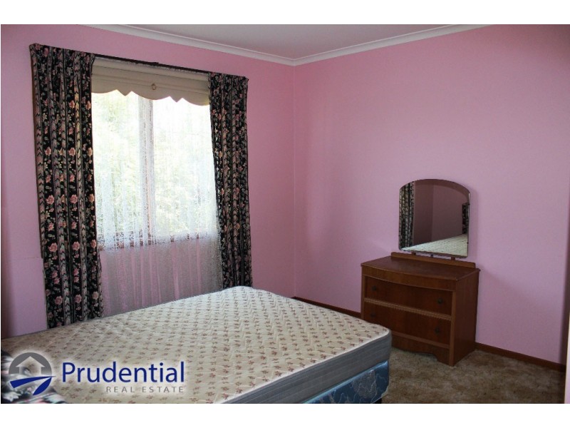 11 Fluorite Place, Eagle Vale NSW 2558
