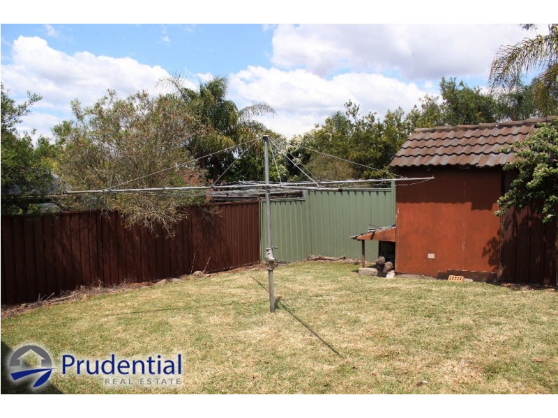 11 Fluorite Place, Eagle Vale NSW 2558