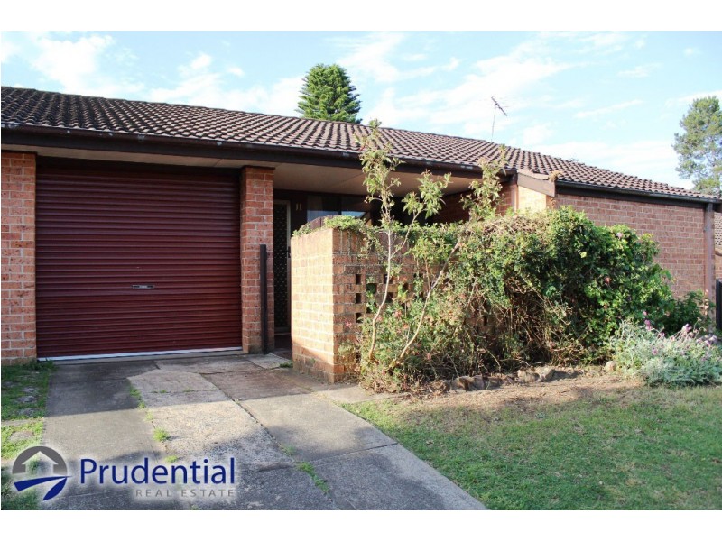 19/11 Cestrum Ave, Macquarie Fields NSW 2564