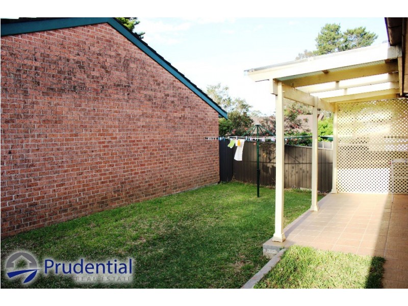 19/11 Cestrum Ave, Macquarie Fields NSW 2564