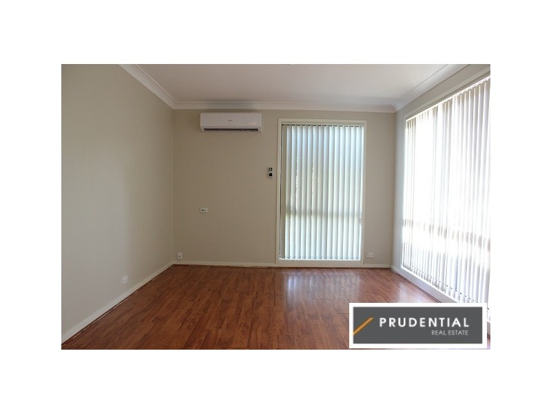 40b Glendower Street, Rosemeadow NSW 2560