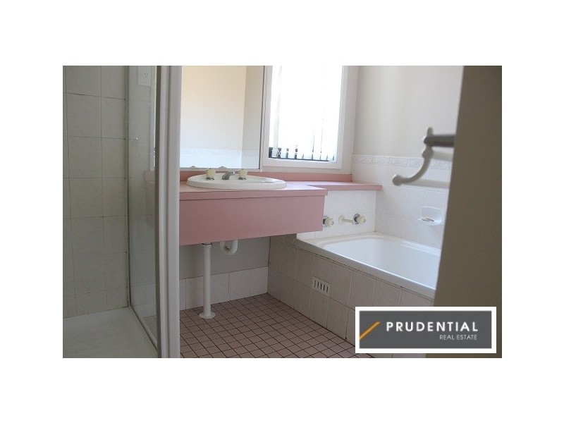 40b Glendower Street, Rosemeadow NSW 2560