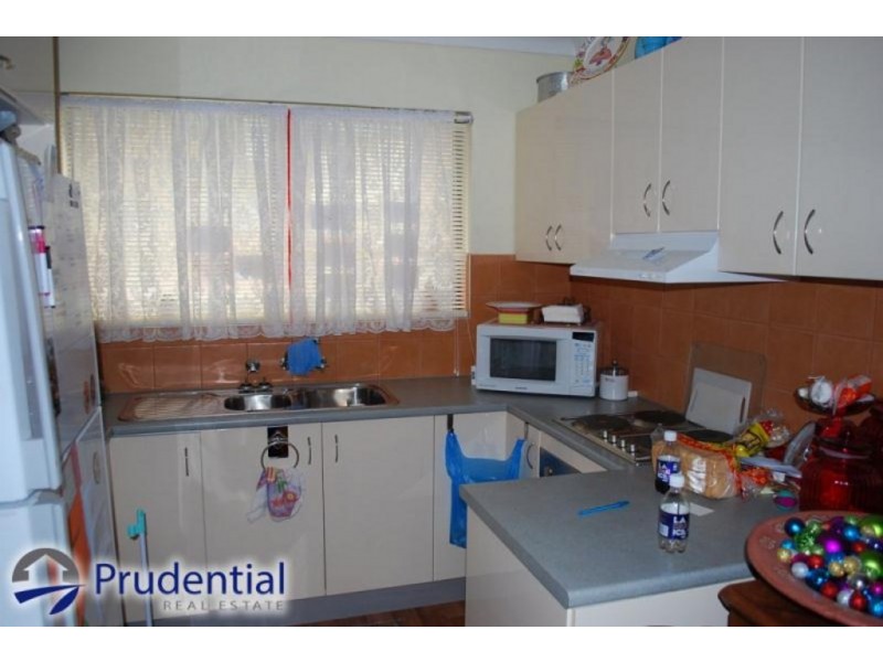 6/2A Condamine St, Campbelltown NSW 2560