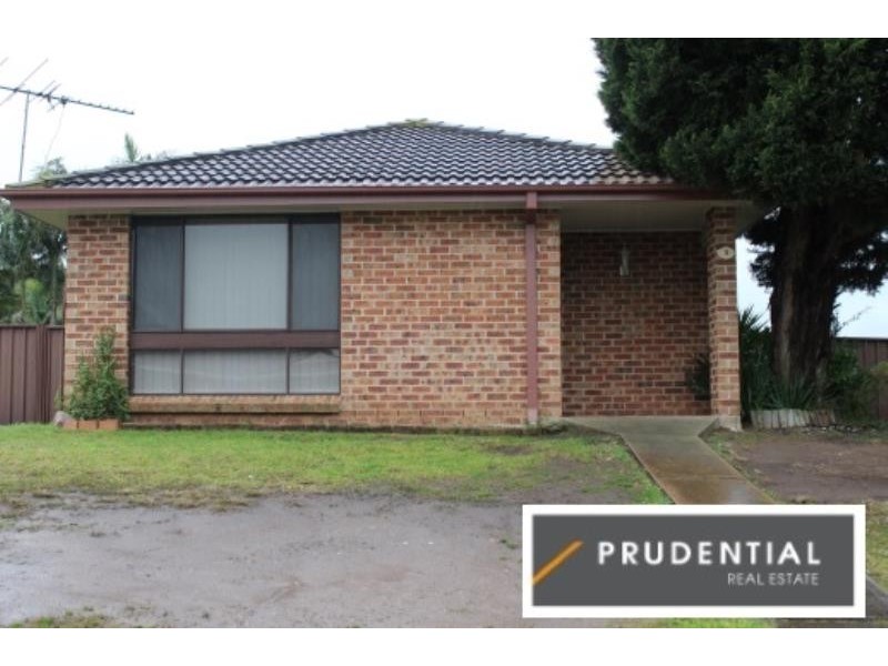 2 Coleville Place, Rosemeadow NSW 2560