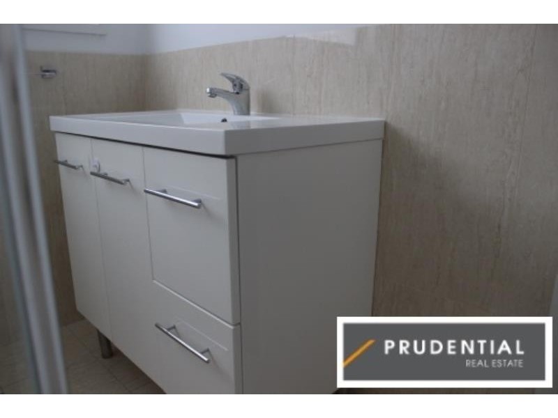 2 Coleville Place, Rosemeadow NSW 2560