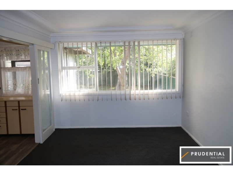 11 Barcoo Avenue, Leumeah NSW 2560