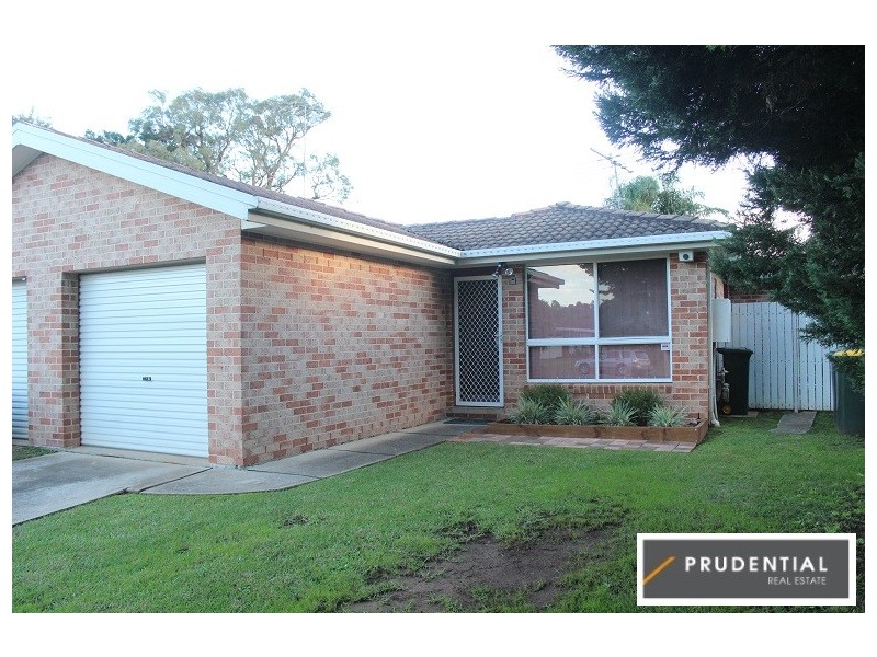 2/14 Oswald Crescent, Rosemeadow NSW 2560