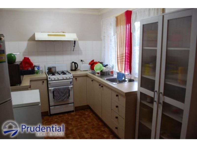 2 Broom Place, St Andrews NSW 2566