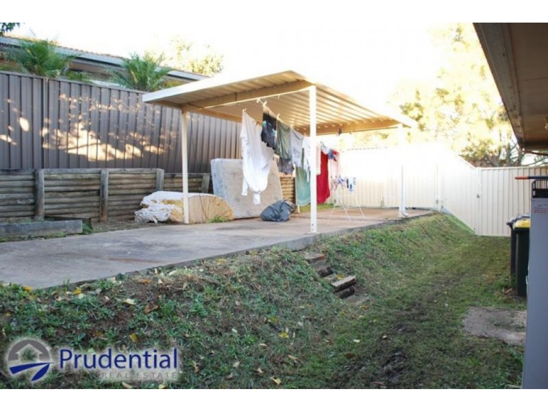 2 Broom Place, St Andrews NSW 2566