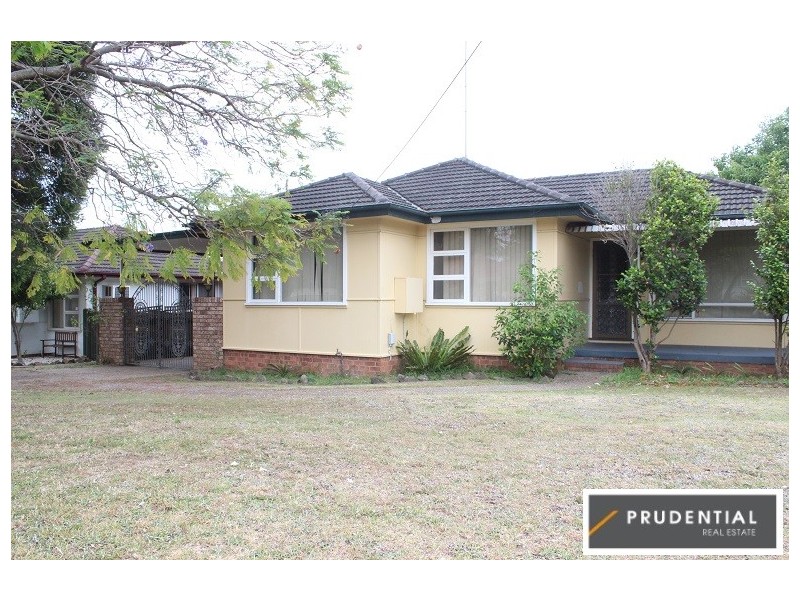 3 Lander Street, Leumeah NSW 2560