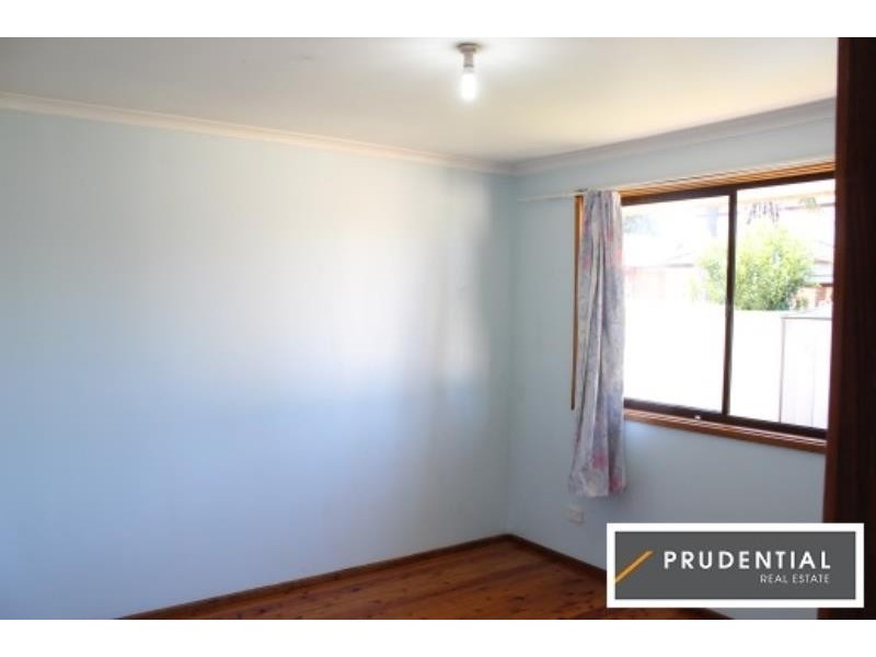 10 Horatio Street, Rosemeadow NSW 2560