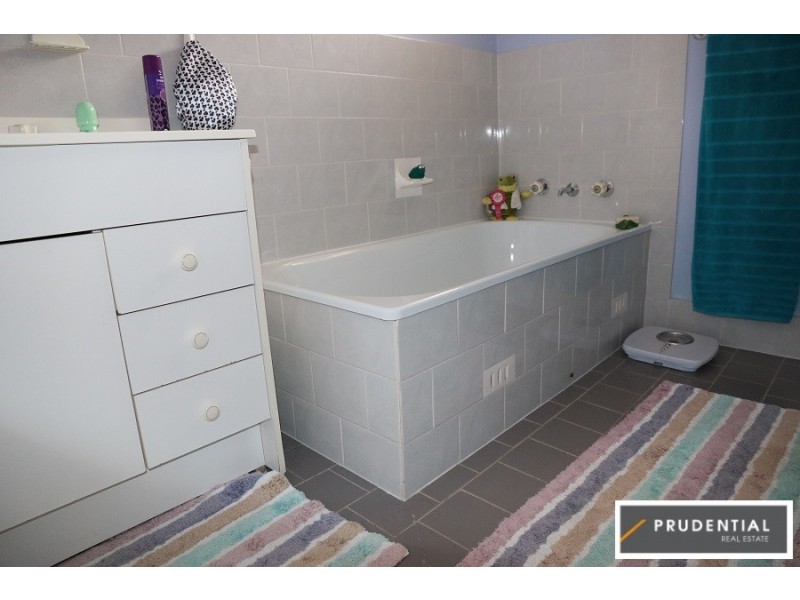 3/5 Wickfield Circuit, Ambarvale NSW 2560