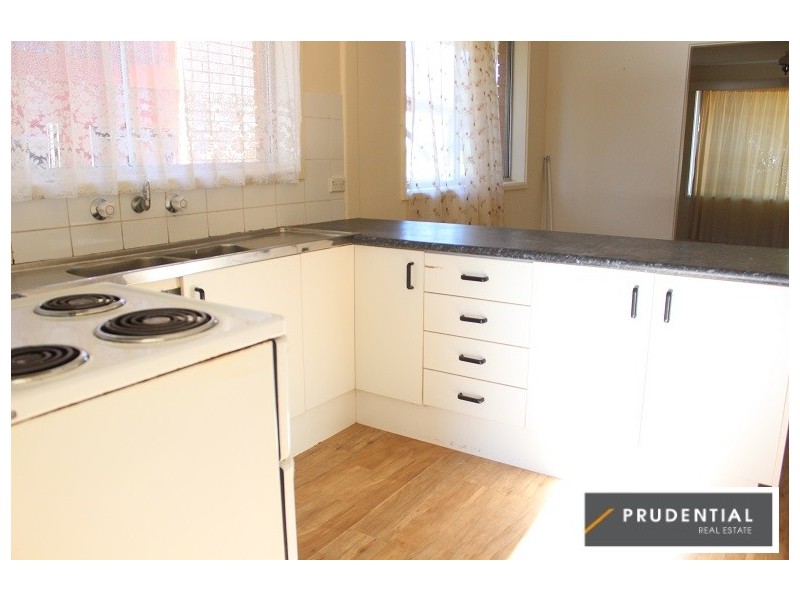 37 Paterson Street, Campbelltown NSW 2560