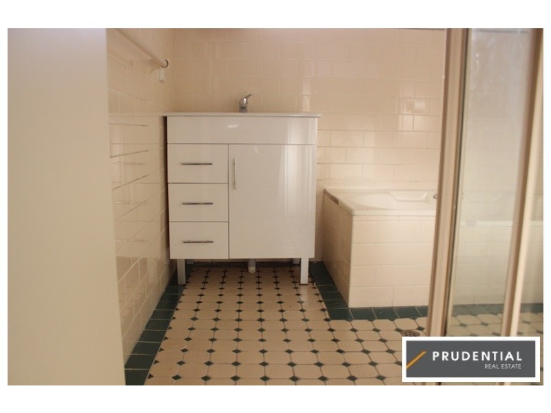 37 Paterson Street, Campbelltown NSW 2560