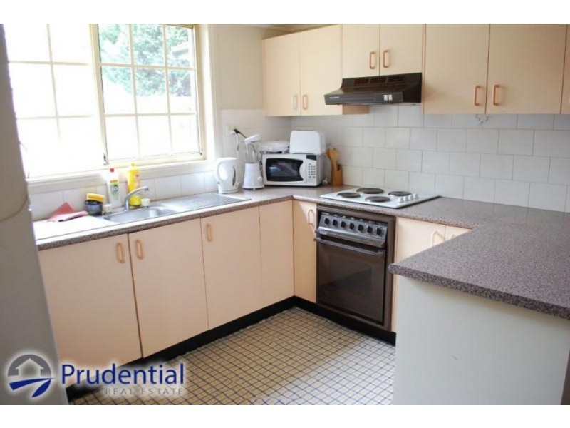 4/5 Wickfield Circuit, Ambarvale NSW 2560