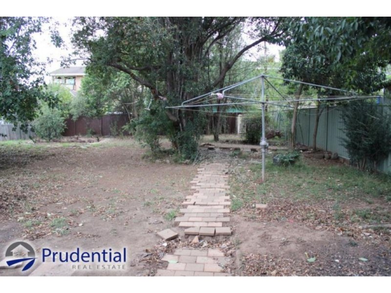 16 Moore Street, Campbelltown NSW 2560