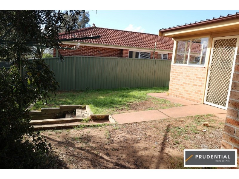 27 Parkholme Circuit, Englorie Park NSW 2560
